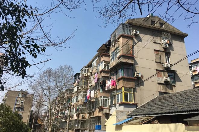 太吵有什么方法来解决AYX爱游戏楼上邻居(图2)