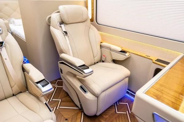 座多少钱12座红旗国悦价格爱游戏ayx红