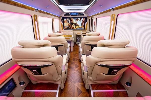 座多少钱12座红旗国悦价格爱游戏ayx红旗国悦12(图4)